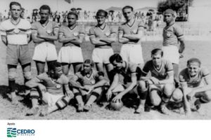 O projeto “A história centenária do Palestra/Cruzeiro” destina-se à elaboração e produção de um livro de histórias, crônicas, artigos e fotos, sobre os cem anos do Cruzeiro Esporte Clube, fundado por imigrantes italianos em Belo Horizonte/MG, que completou seu centésimo aniversário em janeiro de 2021. Por meio de uma equipe formada por jornalistas, escritores, fotógrafos e designers, ele terá como ponto de partida pesquisa junto a acervos particulares e públicos, bem como a personagens vinculados à trajetória do Clube.HISTÓRIA CENTENÁRIO DO CRUZEIRO